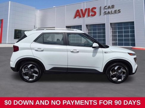 Used 2025 Hyundai Venue SEL FWD image 5