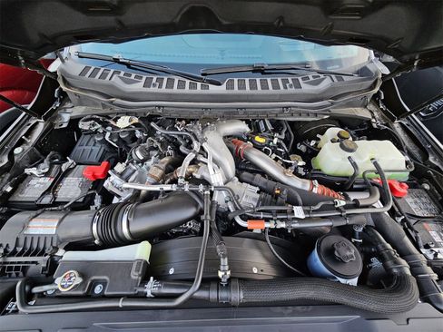 New 2025 Ford F250 Lariat w/ Lariat Ultimate Package image 24