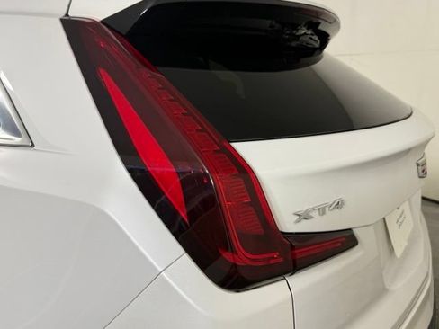 Certified 2025 Cadillac XT4 Premium Luxury w/ Technology Package FWD image 14