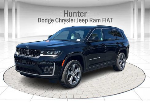 New 2026 Jeep Grand Cherokee L Limited w/ Luxury Tech Group II AWD/4WD image 1