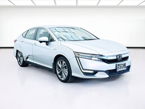 Used 2018 Honda Clarity Plug-In Hybrid image 3