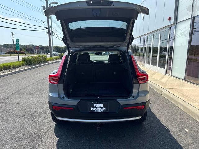 Certified 2025 Volvo XC40 B5 Core w/ Protection Package Premier AWD/4WD image 11