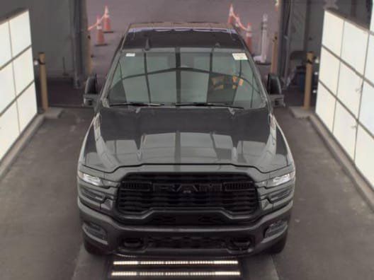 Used 2025 RAM 2500 Big Horn AWD/4WD image 2