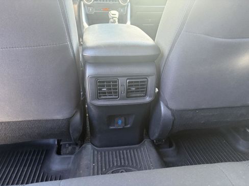 Used 2023 Toyota RAV4 LE AWD/4WD image 24