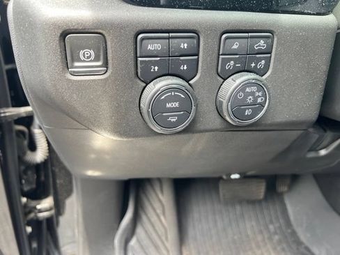 Certified 2024 Chevrolet Silverado 1500 RST AWD/4WD image 33