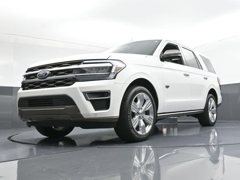 Used 2023 Ford Expedition King Ranch image 24