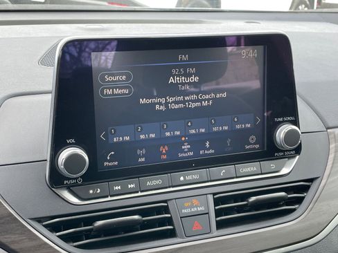 Used 2025 Nissan Altima 2.5 SV image 20