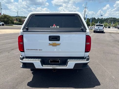 Used 2020 Chevrolet Colorado Z71 w/ Safety Package AWD/4WD image 6