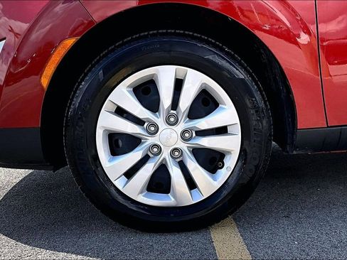 Used 2025 Kia Soul LX image 9