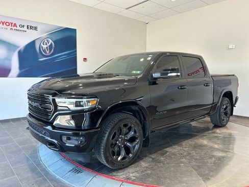 Used 2020 RAM 1500 Limited w/ Black Appearance Package AWD/4WD image 2