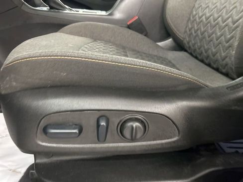 Used 2024 Chevrolet Equinox LT AWD/4WD image 10