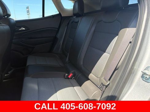 Used 2026 Chevrolet Trax LT w/ LT Convenience Package FWD image 13