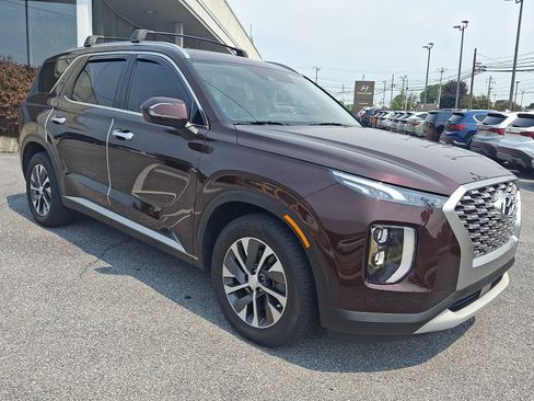 Used 2021 Hyundai Palisade SEL w/ Winter Package AWD/4WD image 3