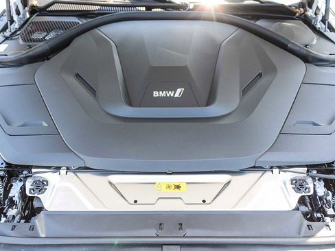 New 2026 BMW i4 eDrive40 w/ M Sport Package RWD image 26