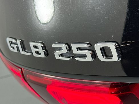 Certified 2022 Mercedes-Benz GLB 250 GLB 250 image 10