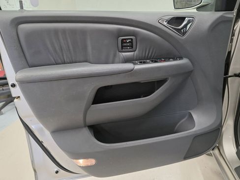 Used 2005 Honda Odyssey Touring image 18