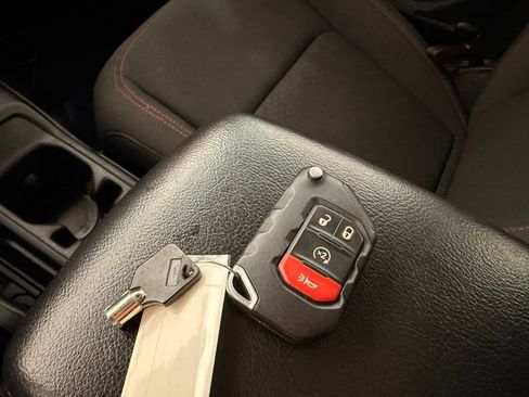 Used 2018 Jeep Wrangler Unlimited Rubicon AWD/4WD image 50