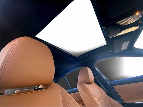 Used 2026 BMW 330i Sedan w/ M Sport Package RWD image 13