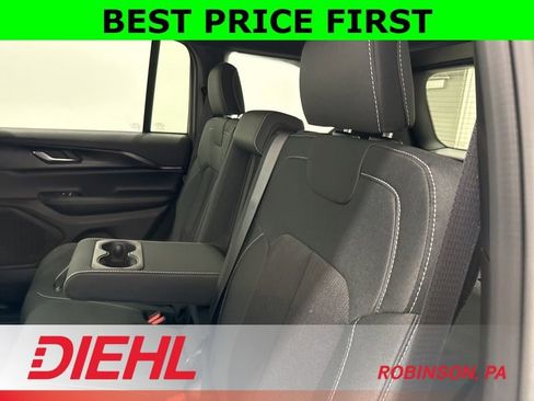 New 2025 Jeep Grand Cherokee Laredo X image 17