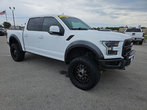 Used 2019 Ford F150 Raptor w/ Equipment Group 802A Luxury image 10