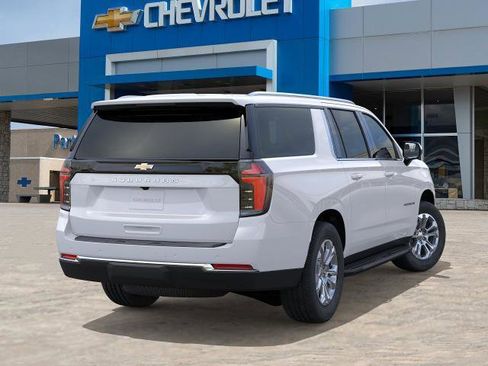 New 2026 Chevrolet Suburban LS RWD image 30