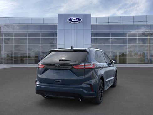 New 2024 Ford Edge SE w/ Black Appearance Package image 8