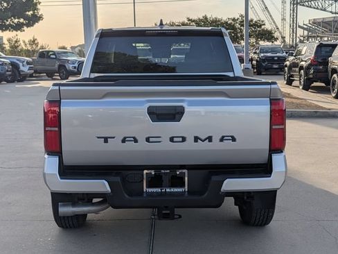 Used 2024 Toyota Tacoma SR5 AWD/4WD image 7