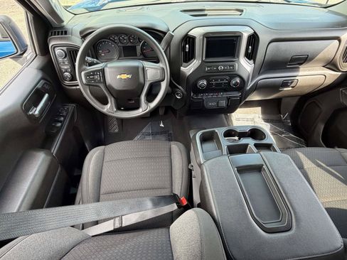 Used 2022 Chevrolet Silverado 1500 Custom AWD/4WD image 7