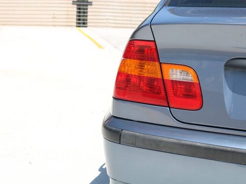 Used 2004 BMW 325xi Sedan AWD/4WD image 57