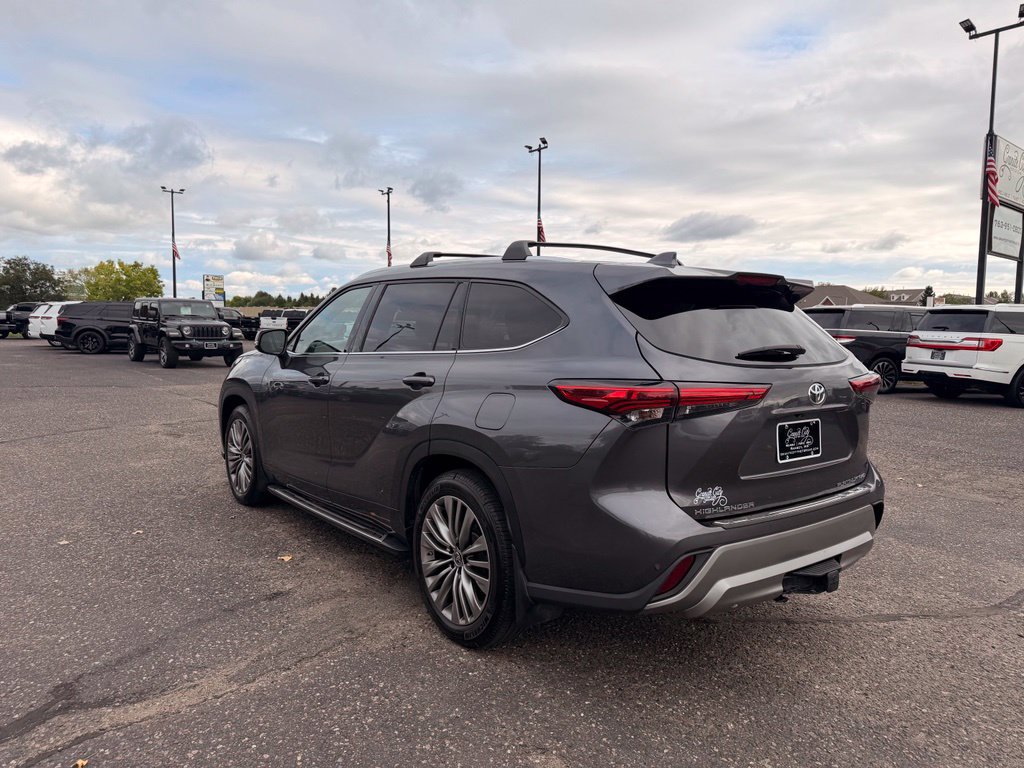 Used 2021 Toyota Highlander Platinum AWD/4WD image 7