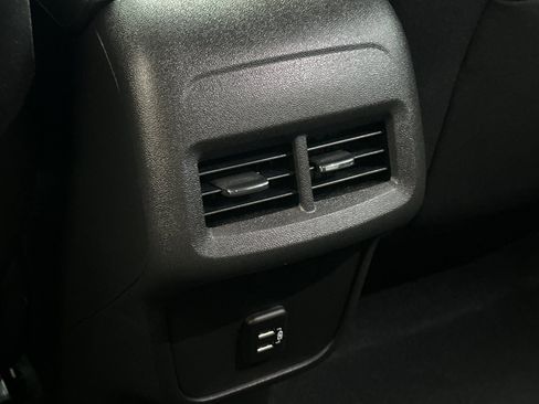 Used 2024 Chevrolet Equinox LS w/ LS Convenience Package image 15