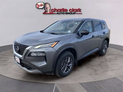 Used 2023 Nissan Rogue S image 1