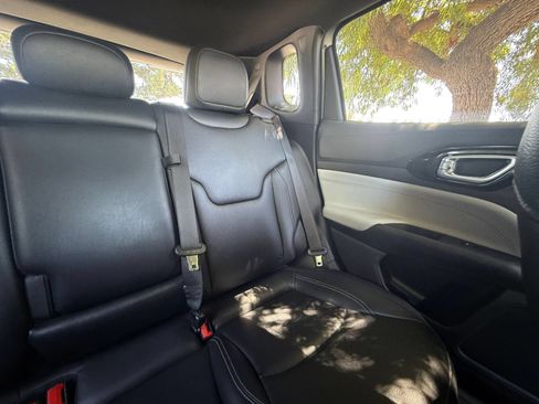 Used 2025 Jeep Compass Limited AWD/4WD image 35