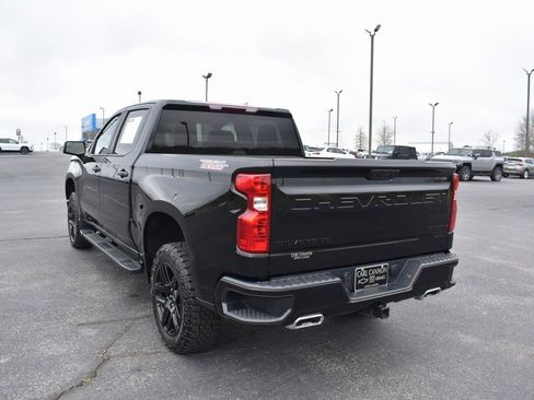 Used 2024 Chevrolet Silverado 1500 Custom Trail Boss w/ LPO, Dark Essentials Package image 5