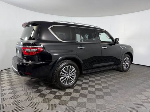 Used 2024 Nissan Armada SL AWD/4WD image 8