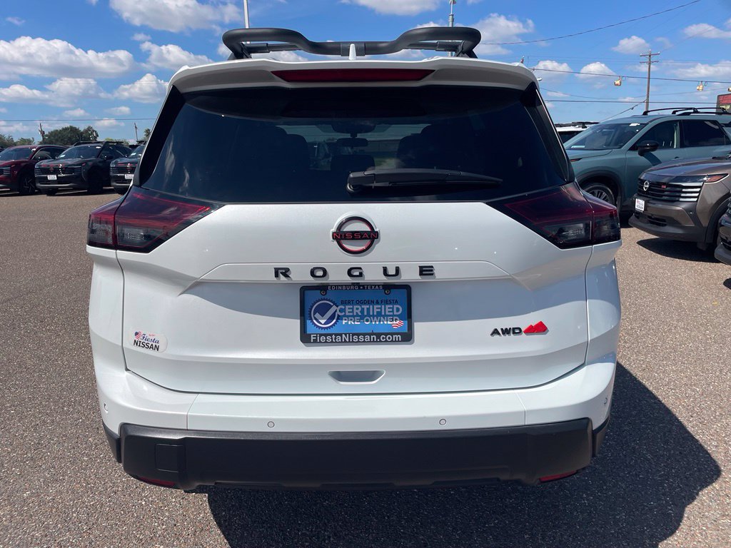 Certified 2025 Nissan Rogue SV AWD/4WD image 8