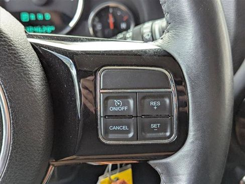 Used 2015 Jeep Wrangler Unlimited Sahara AWD/4WD image 10