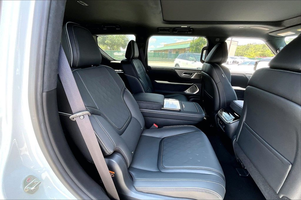 New 2027 INFINITI QX80 Autograph w/ Premium Cargo Package AWD/4WD image 22