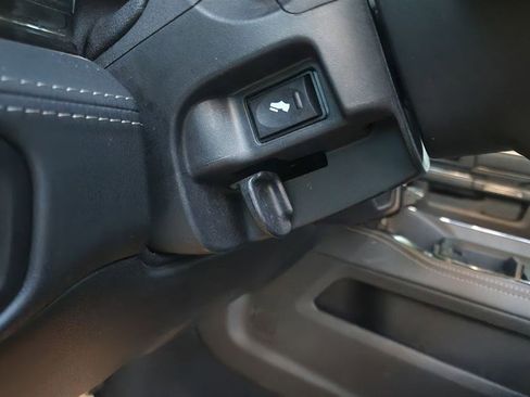 Used 2022 RAM 2500 Limited w/ Safety Group AWD/4WD image 43