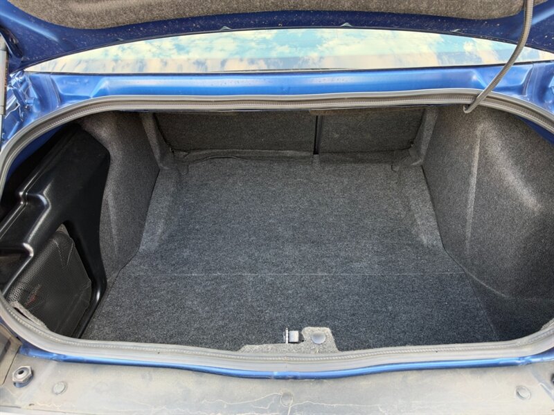 Used 2010 Dodge Challenger R/T RWD image 13