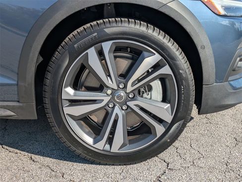 New 2026 Volvo V60 B5 Cross Country Plus w/ Protection Package Premier image 11