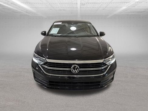 Certified 2024 Volkswagen Jetta SE FWD image 2