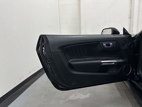 Used 2020 Ford Mustang GT Premium RWD image 33