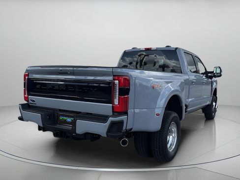 New 2026 Ford F350 Platinum image 3