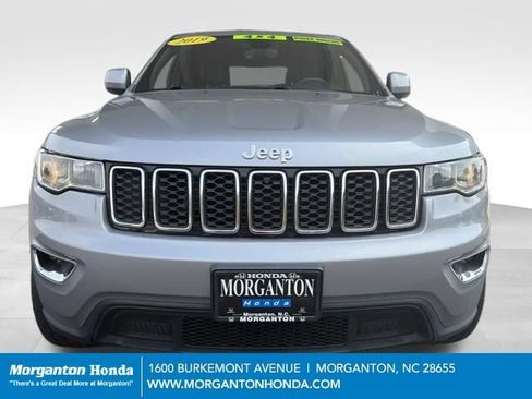 Used 2019 Jeep Grand Cherokee Laredo w/ Laredo X Package AWD/4WD image 2