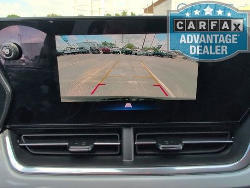 Certified 2025 Chevrolet Trax LT image 18