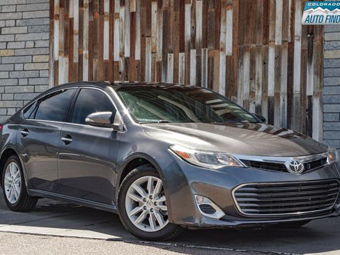 Used 2013 Toyota Avalon XLE Premium FWD image 9