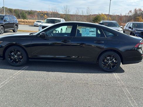 New 2025 Honda Accord SE image 10