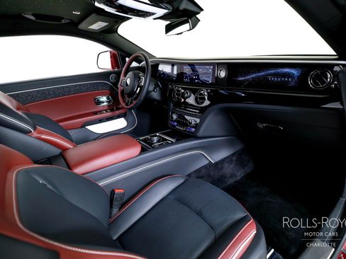 Certified 2024 Rolls-Royce Spectre w/ Spectre Launch Package image 25