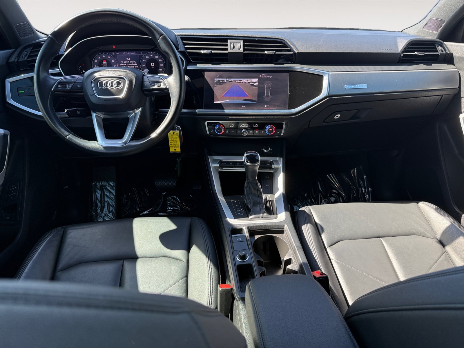 Used 2022 Audi Q3 2.0T Premium w/ Convenience Package AWD/4WD image 15